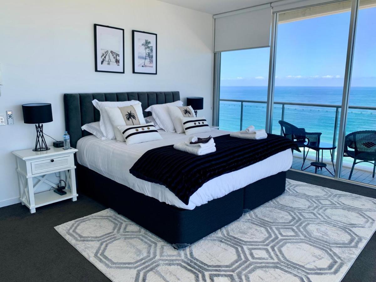 Air On Broadbeach Beachfront 2Level Stunning Apartment With 180 Degree Views Gold Coast Bagian luar foto